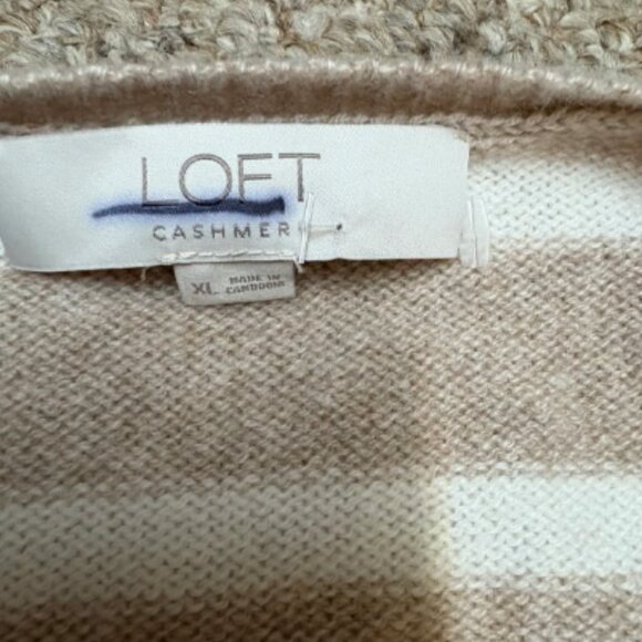 ANN TAYLOR LOFT 100% CASHMERE V NECK RELAXED SWEATER TAN WHITE NWOT L/XL - Picture 4 of 5